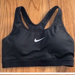 NIKE BLACK SPORTS BRA